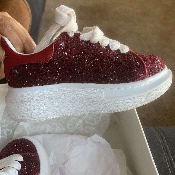Kids Alexander McQueens Size: 26 Glitter Red - Picture 2 of 5